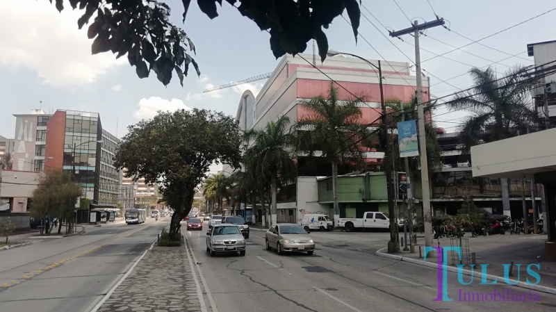 Local en renta en zona 4
