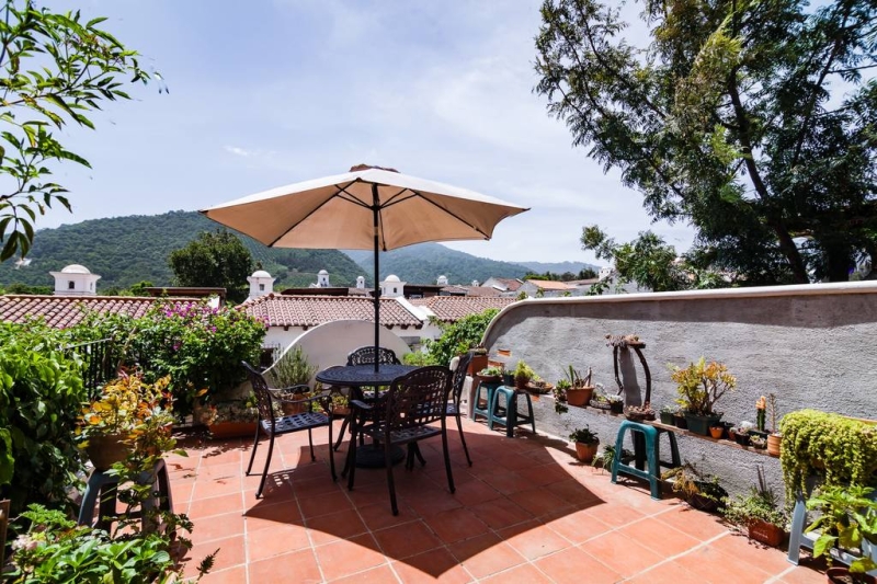VENDO CASA EN RESIDENCIAL PORTL DE ANTIGUA  (ANTIGUA GUATEMALA)
