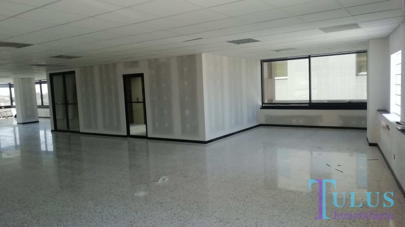 Edificio completo en renta en zona 10