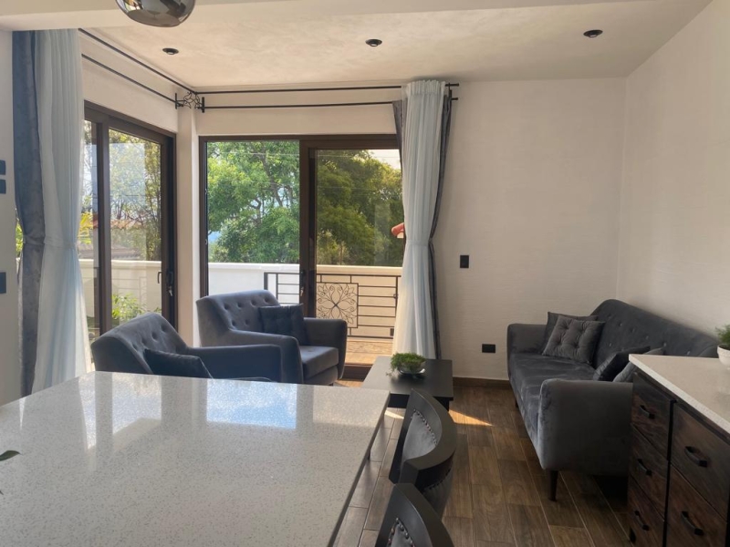 Preciosa casa en venta con Jacuzzi en Condominio Antigua Gardens 