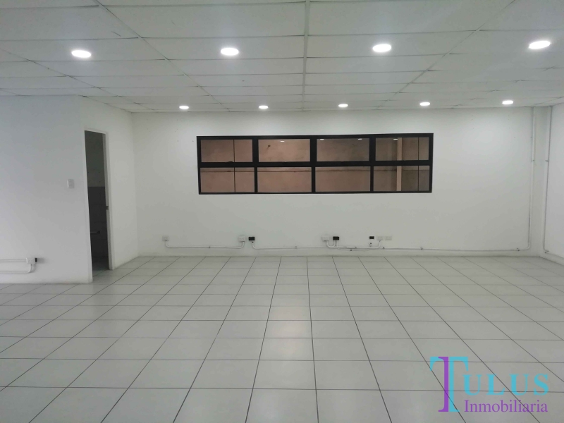 Ofibodega en renta en Centro de Negocios La Paz