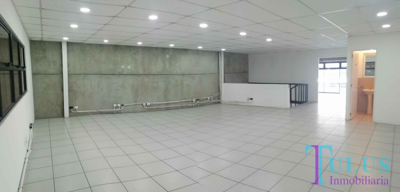 Ofibodega en renta en Centro de Negocios La Paz
