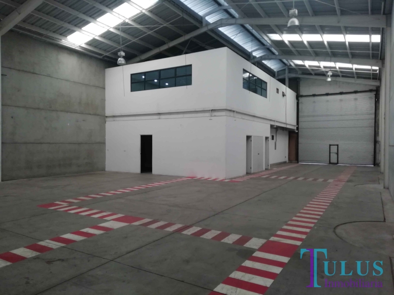 Ofibodega en renta en Centro de Negocios La Paz