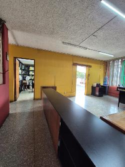 Casa en Venta cercana a la Calle Montúfar en Zona 9