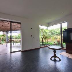 Residencia de Lujo en el Socorro, Santa Catarina Pinula