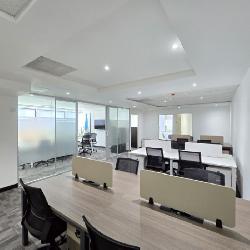 Oficina Amueblada y Equipada en Venta Zona 14 Europlaza
