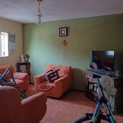 Casa en Venta Con Apartamentos Colonia Roosevelt