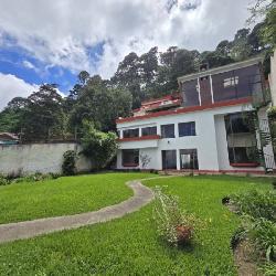Casa en Venta en Montebello, Carretera a El Salvador