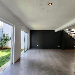 Casa en Renta San Cristóbal, Guatemala