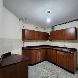 Casa en Renta para Oficinas o Negocio Zona 12 Sta Elisa