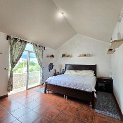 Casa en Venta cerca de Bulevar San Cristóbal, Guatemala