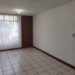 Casa en Renta Paisajes de San Cristóbal Zona 8 Mixco