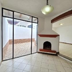Casa en Renta San Cristóbal A-1 por Bulevar Principal