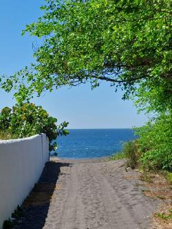 Casa de Playa en Venta Monterrico, Taxisco, Santa Rosa