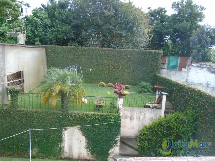 Casa en Venta Zona 16 Afuera de Garita, amplia y jardín