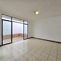 Casa en Renta San Cristóbal A-1 por Bulevar Principal