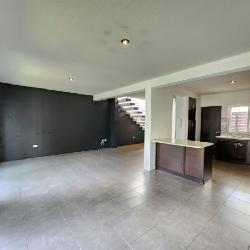 Casa en Renta San Cristóbal, Guatemala