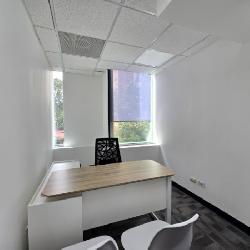 Oficina Amueblada y Equipada en Venta Zona 14 Europlaza