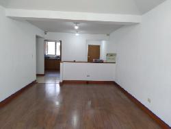 Apartamento en Venta Zona 12, Altos de La Colina