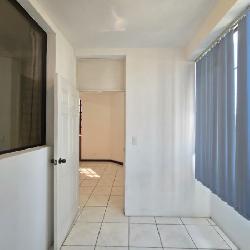Casa en Renta Zona 16 Guatemala, afuera de garita