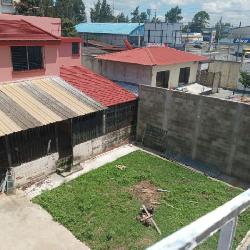 Casa Grande para Uso Comercial en Renta Zona 12 Ciudad