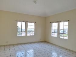 Apartamento en Renta Zona 13 Monte Azul