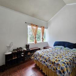 Casa en Venta cerca de Bulevar San Cristóbal, Guatemala