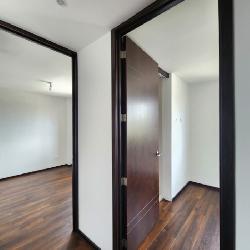 Apartamento en Venta de 3 habitaciones y balcón Zona 12