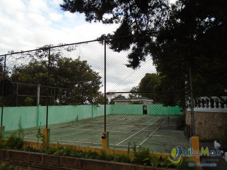 Hermosa y amplia casa de un nivel en San Cristóbal