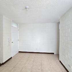 Casa en Renta San Cristóbal - Un Nivel y 4 Parqueos