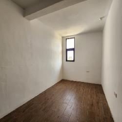 Apartamento en Venta con Balcón y Terraza con Pérgola