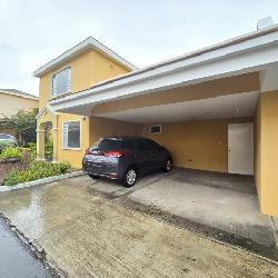 Casa en Venta en San Marino sector A-10 San Cristobal 