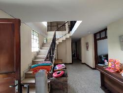 Casa grande en Venta en Zona 7 Colonia Landivar