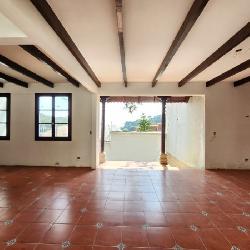 Casa Amplia en Venta Zorzoyá San Lucas Sacatepéquez