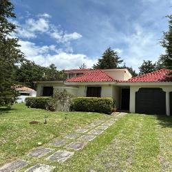 Casa Amueblada en Renta Hacienda Country Club