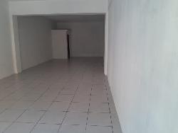 Local Comercial en Renta Zona 11 frente a Miraflores