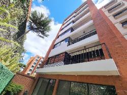 Apartamento en Venta con Jardín en Zona 11 Las Charcas