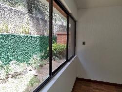 Apartamento en Venta con Jardín en Zona 11 Las Charcas