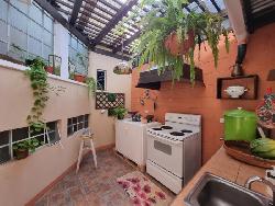 Casa y Apartamento en Venta San Cristóbal, sin garita.