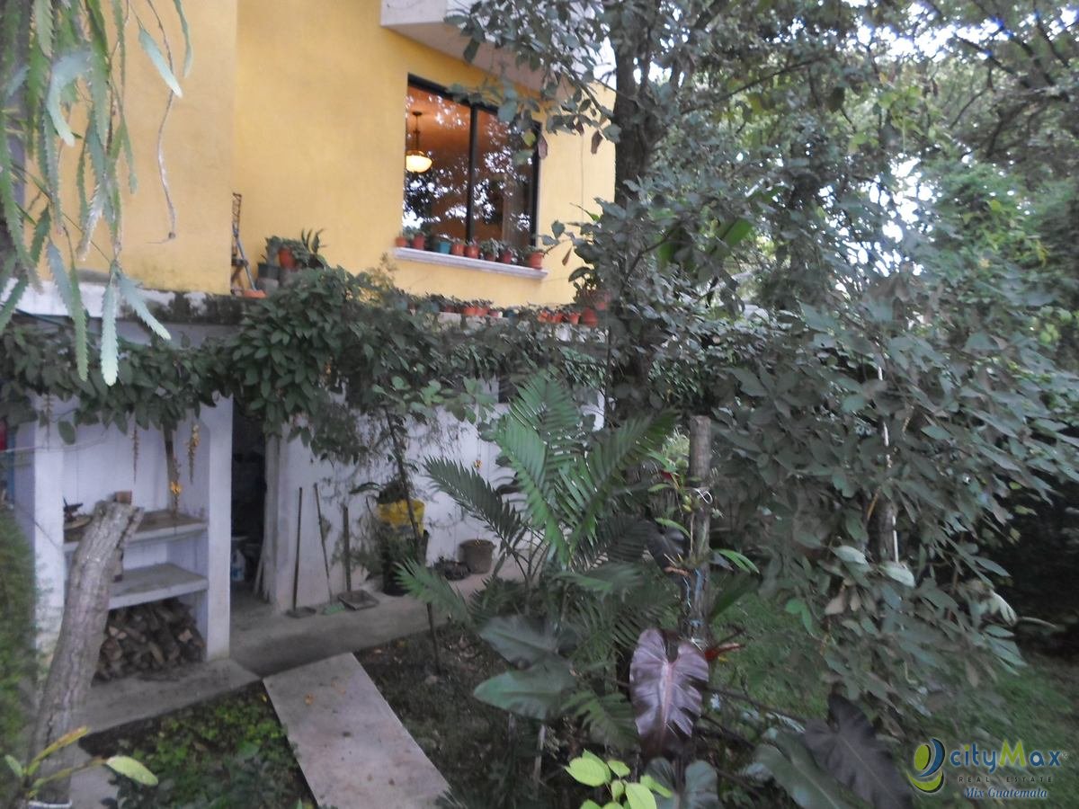 CASA EN VENTA EN LAS HOJARASCAS ZONA 1 MIXCO