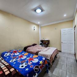 Casa en Venta Zona 10 de Mixco, Colonia La Corona