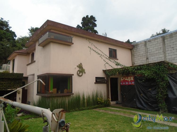 Casa en Venta Zona 16 Afuera de Garita, amplia y jardín