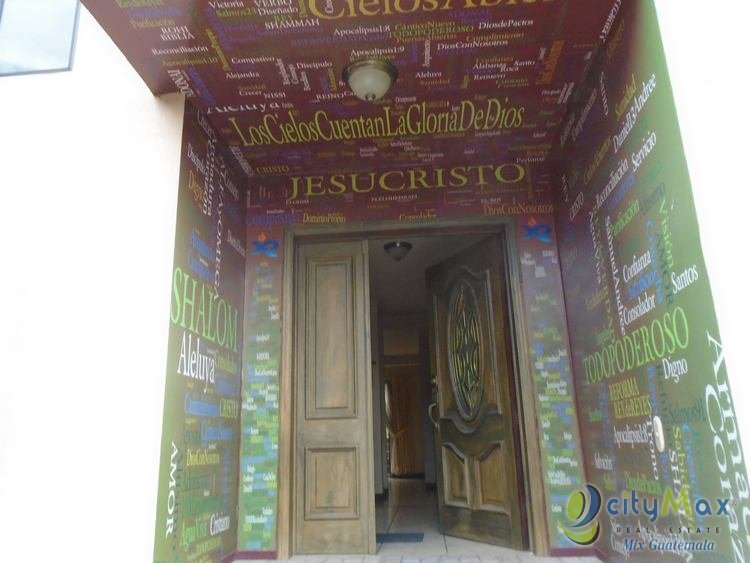 Casa en Venta Zona 16 Afuera de Garita, amplia y jardín