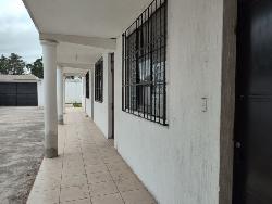 Edificio de 3 Niveles en Venta y Renta, San Cristóbal