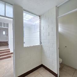 Casa en Renta San Cristóbal - Un Nivel y 4 Parqueos