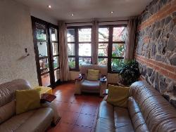 Casa en Venta tipo Colonial Jocotenango, Sacatepéquez