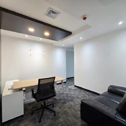 Oficina Amueblada y Equipada en Venta Zona 14 Europlaza