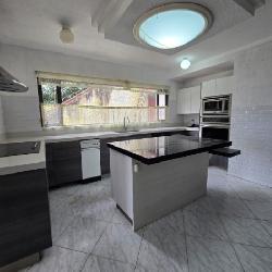 Casa en Venta en Montebello, Carretera a El Salvador