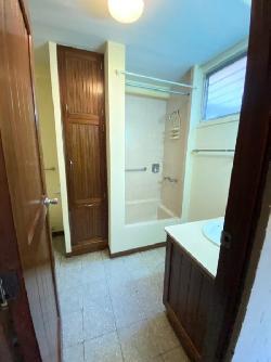 Apartamento en Renta Zona 10, amplio y céntrico