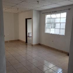 Apartamento Tipo Casa en Renta en Zona 1 de Mixco 